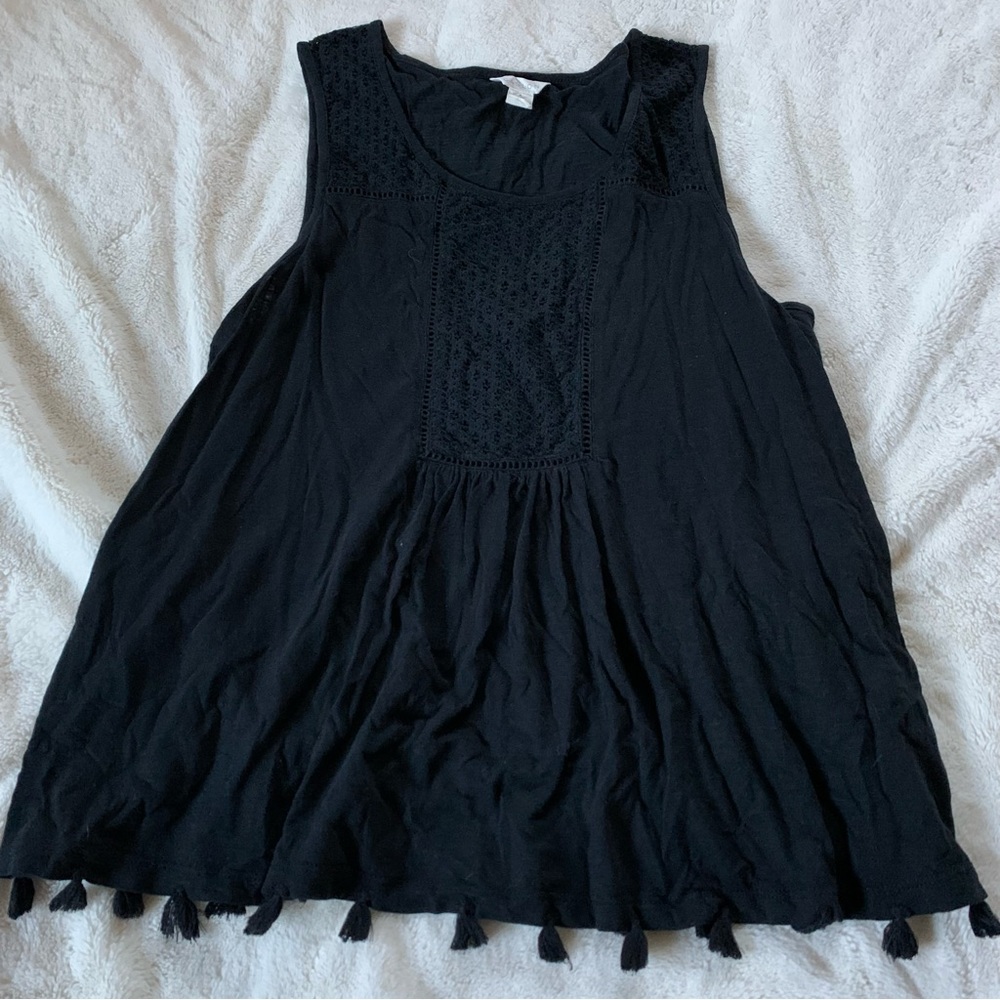 Caslon black fringe tank